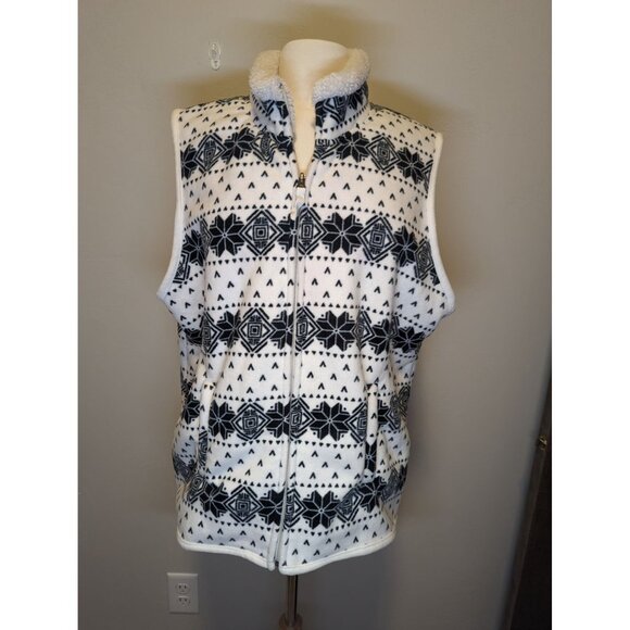 Great Northwest Sherpa Snowflake Vest Plus Size - Picture 1 of 3